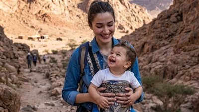 لغـز اختفـاء الأم وطفلـها كـاملة بقلـم منـي الـسـيد 
